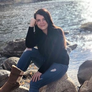 Meet your Posher, Brittany
